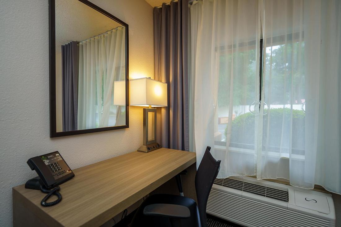 Wingate By Wyndham Brunswick Ga I-95 Hotel Eksteriør billede